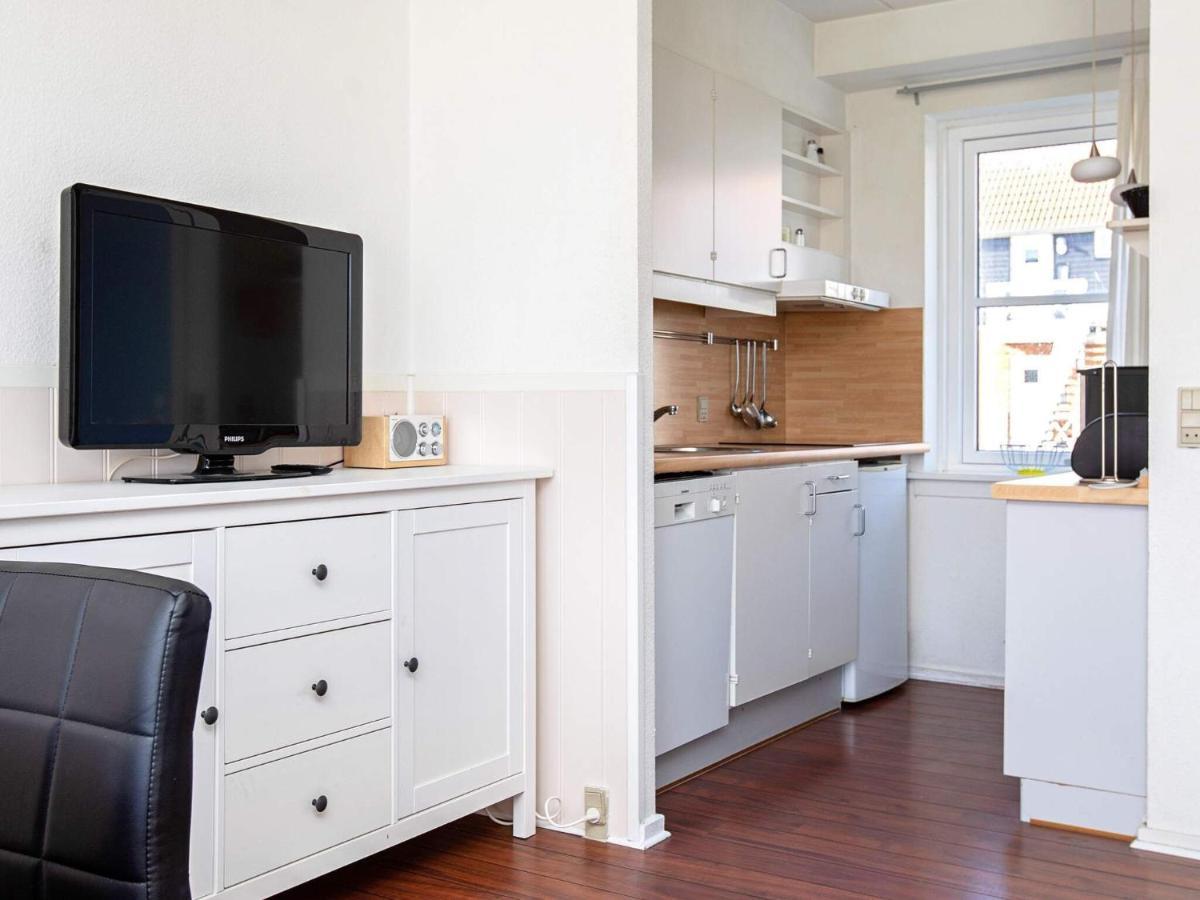 6 Person Holiday Home On A Holiday Park In Borre Eksteriør bilde